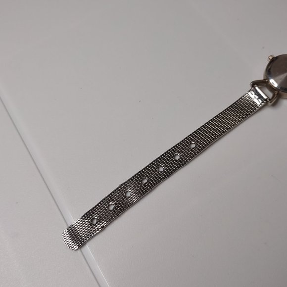 Blue And Silver Tone Metal Band Rumours Watch - Picture 10 of 10